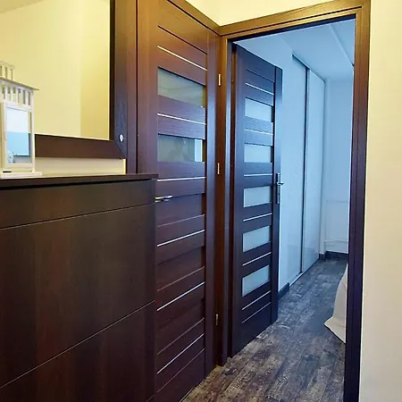 Avis - Władyslawa 32 * Gdynia