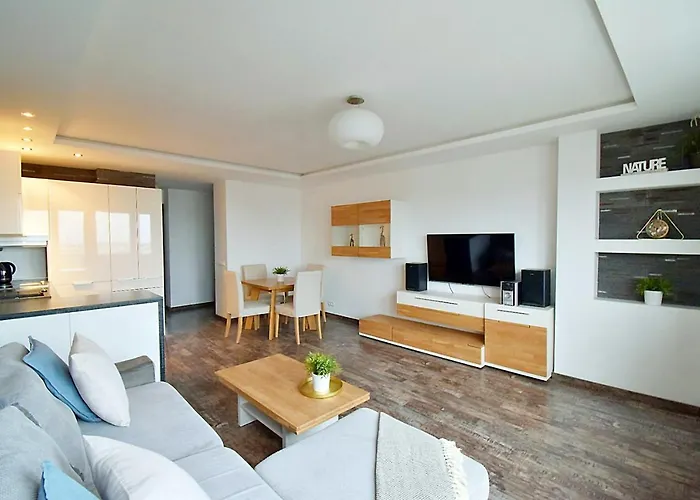 Avis - Władyslawa 32 * Gdynia